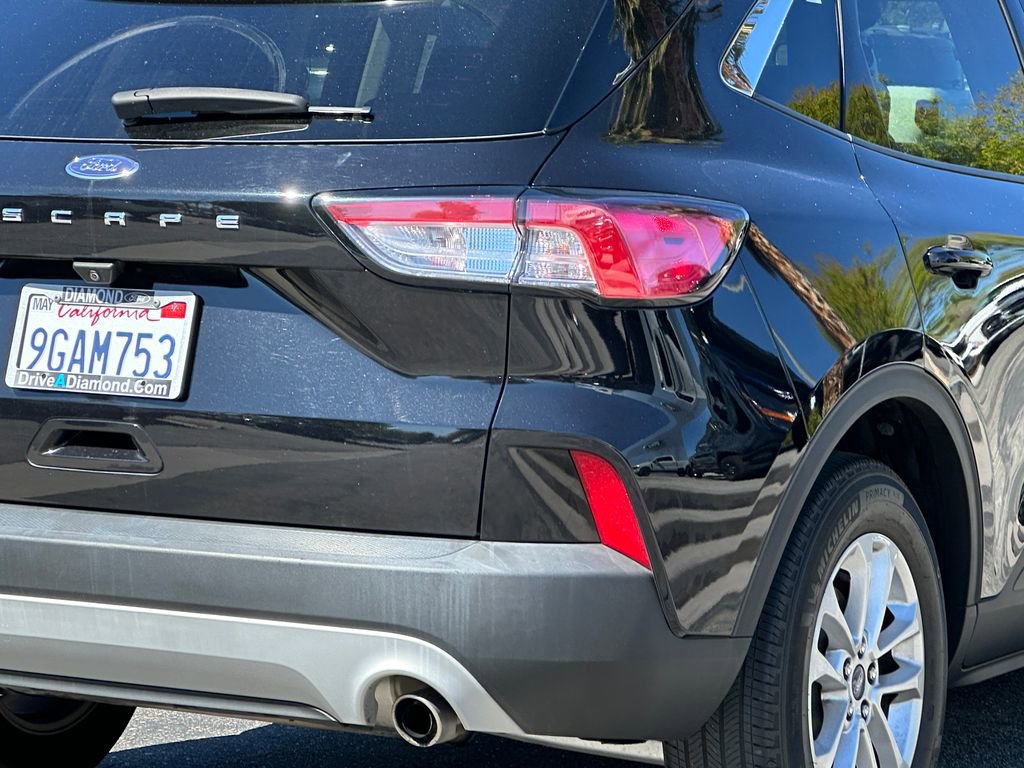 Used 2022 Ford Escape SE w/ Convenience Package FWD image 8