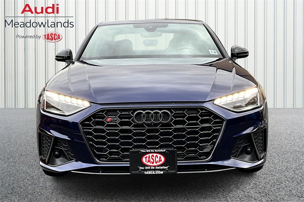 Used 2023 Audi S4 Premium Plus image 2