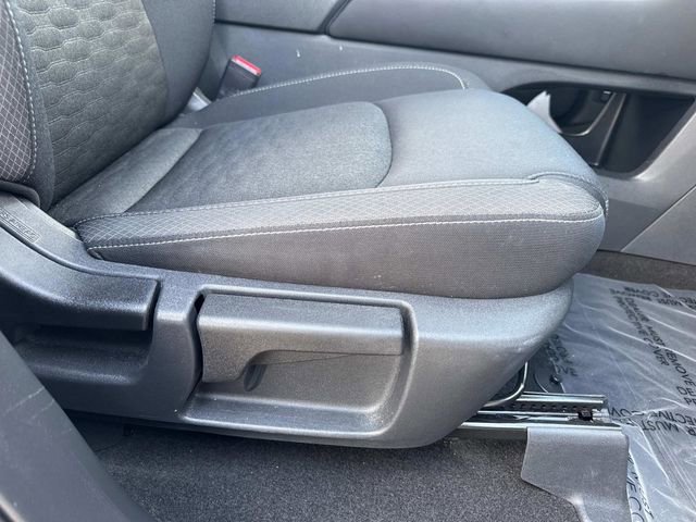 Used 2025 Nissan Pathfinder SV FWD image 16