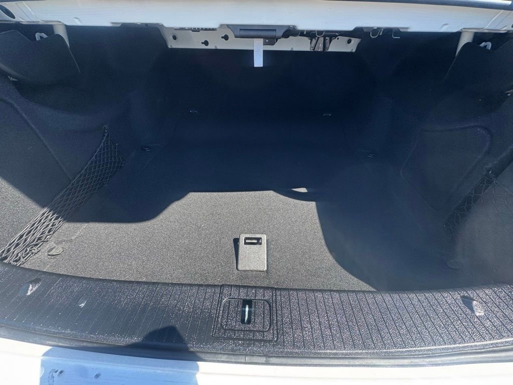 Used 2013 Mercedes-Benz E 350 Sedan image 36