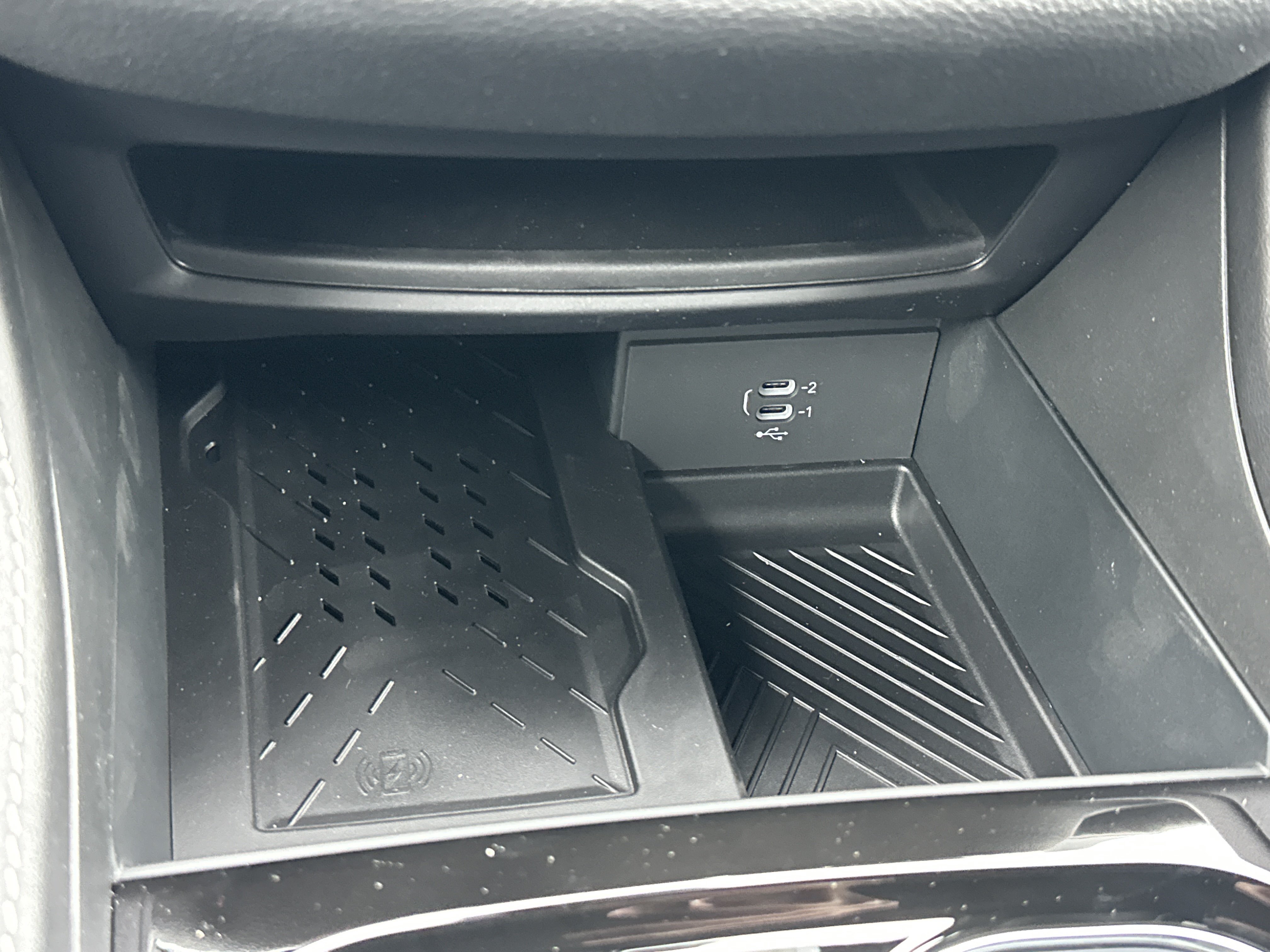New 2027 Chrysler Pacifica Limited FWD image 5