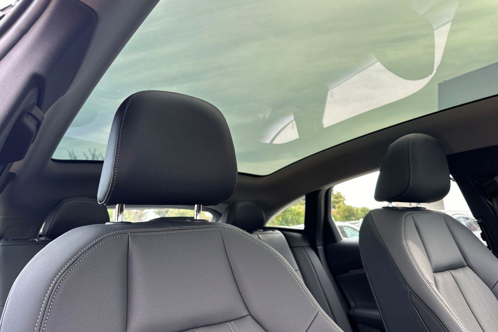 Used 2025 Audi A6 e-tron Premium Plus w/ Premium Plus image 16