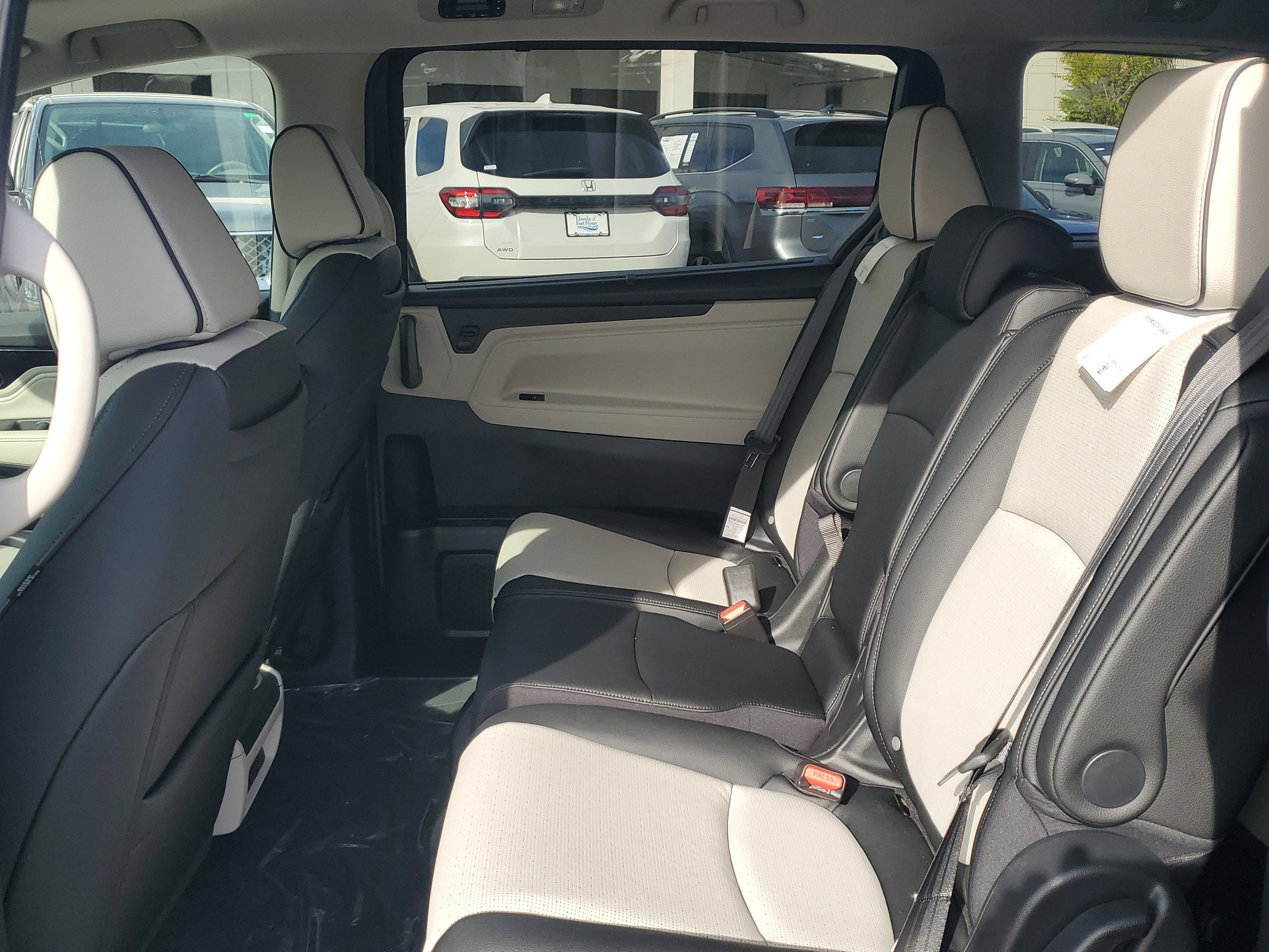 New 2026 Honda Odyssey Elite image 13