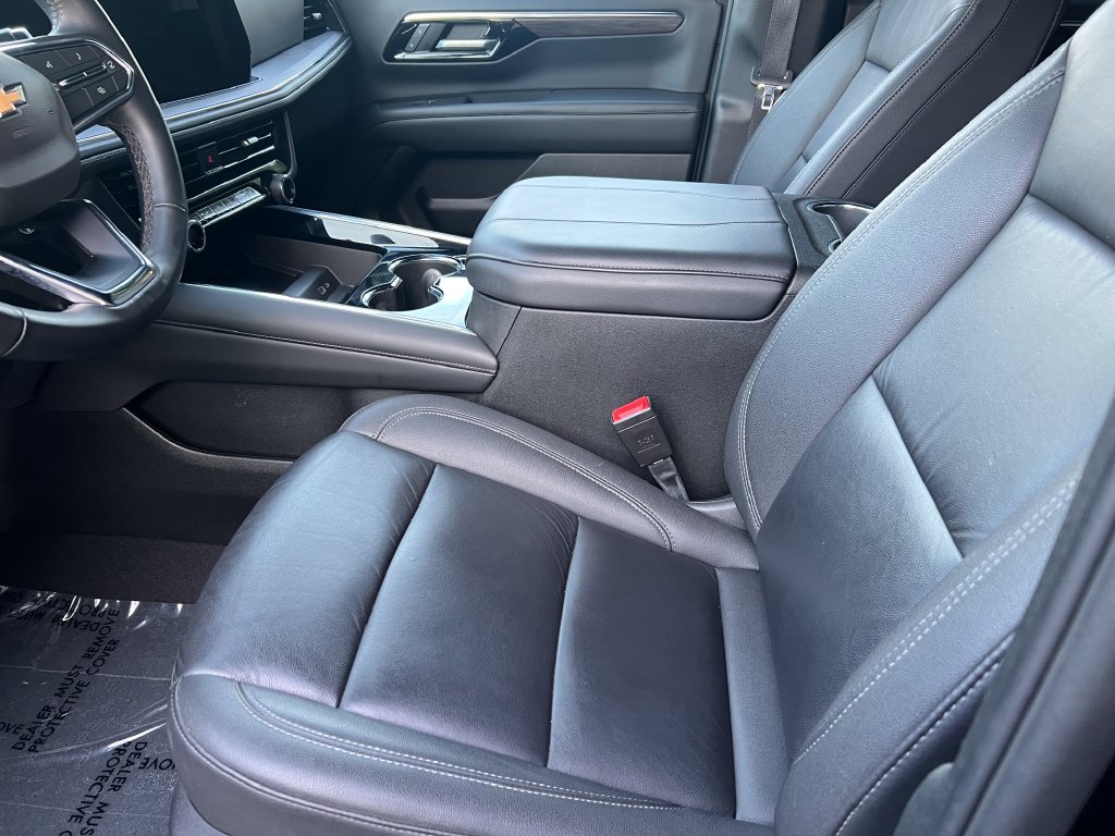 Used 2025 Chevrolet Tahoe LT AWD/4WD image 10
