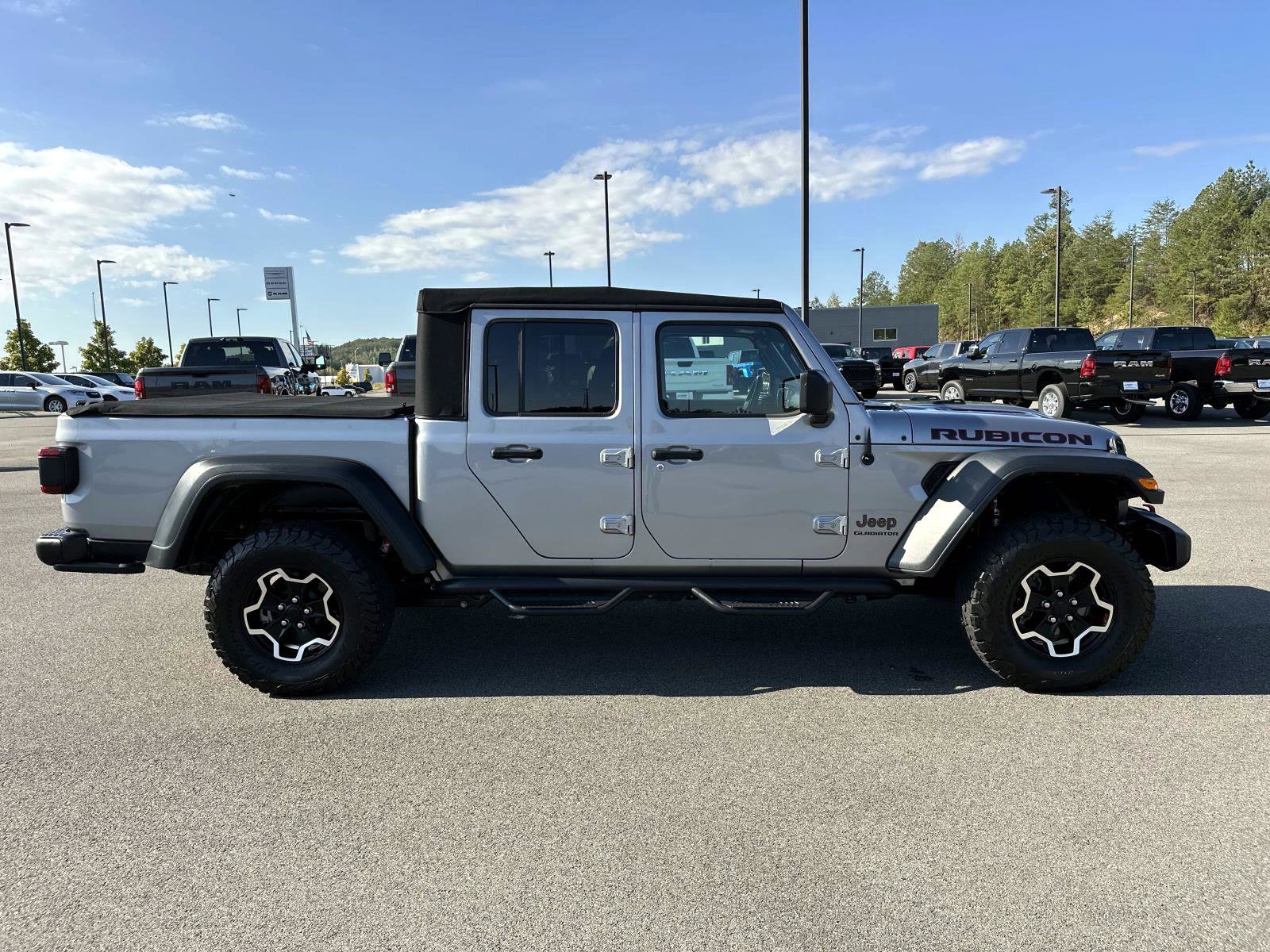 Certified 2020 Jeep Gladiator Rubicon image 3