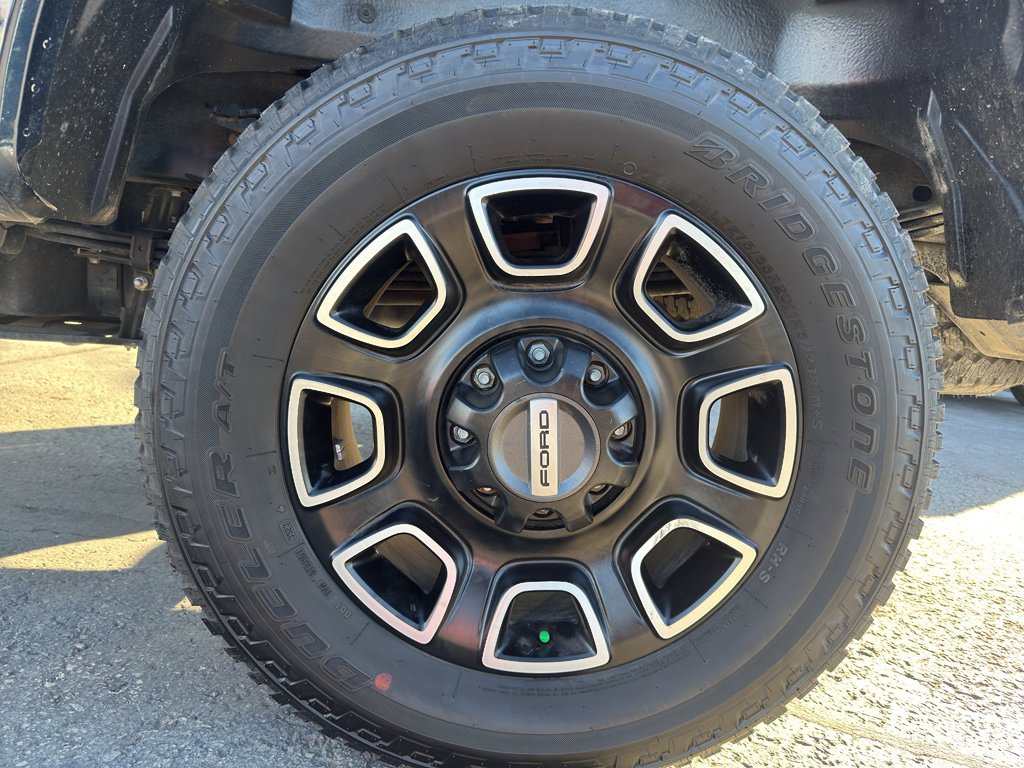 Used 2025 Ford F350 Platinum image 10