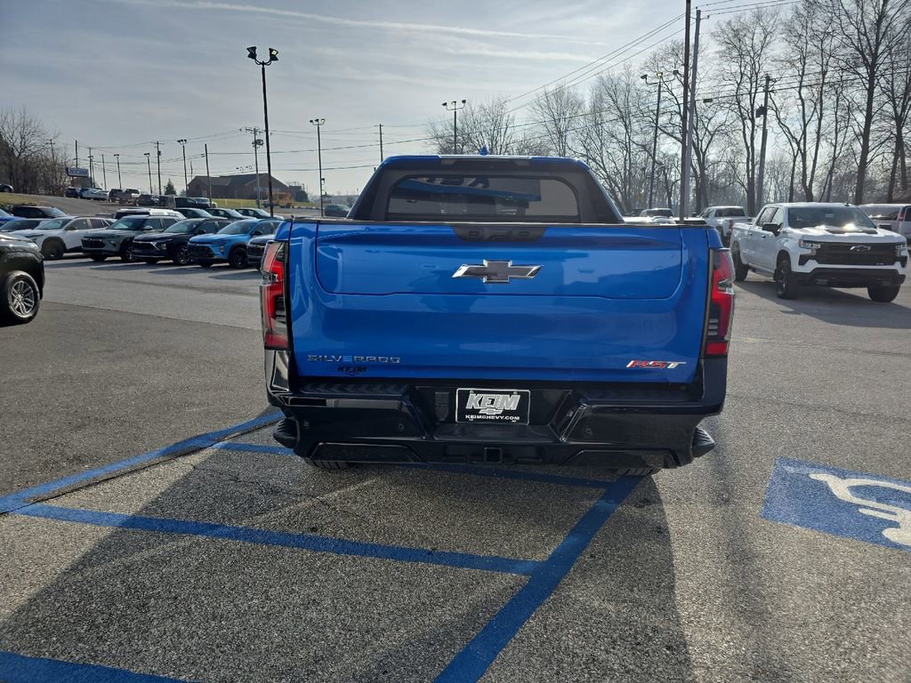 New 2025 Chevrolet Silverado EV RST image 13