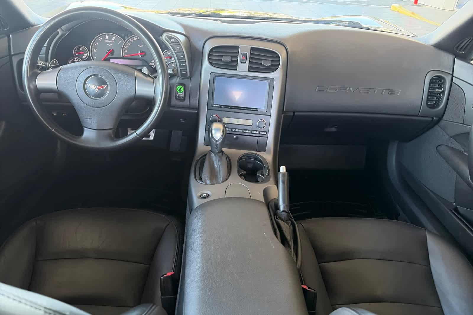 Used 2007 Chevrolet Corvette Coupe RWD image 3