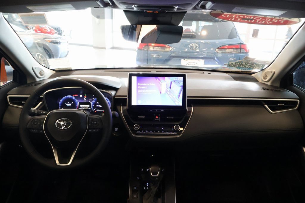 Used 2026 Toyota Corolla Cross XLE w/ Convenience Package AWD/4WD image 6