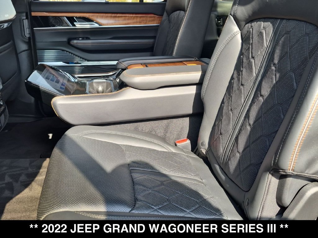 Used 2022 Jeep Grand Wagoneer Series III w/ Rear Seat Video Group 1 AWD/4WD image 3