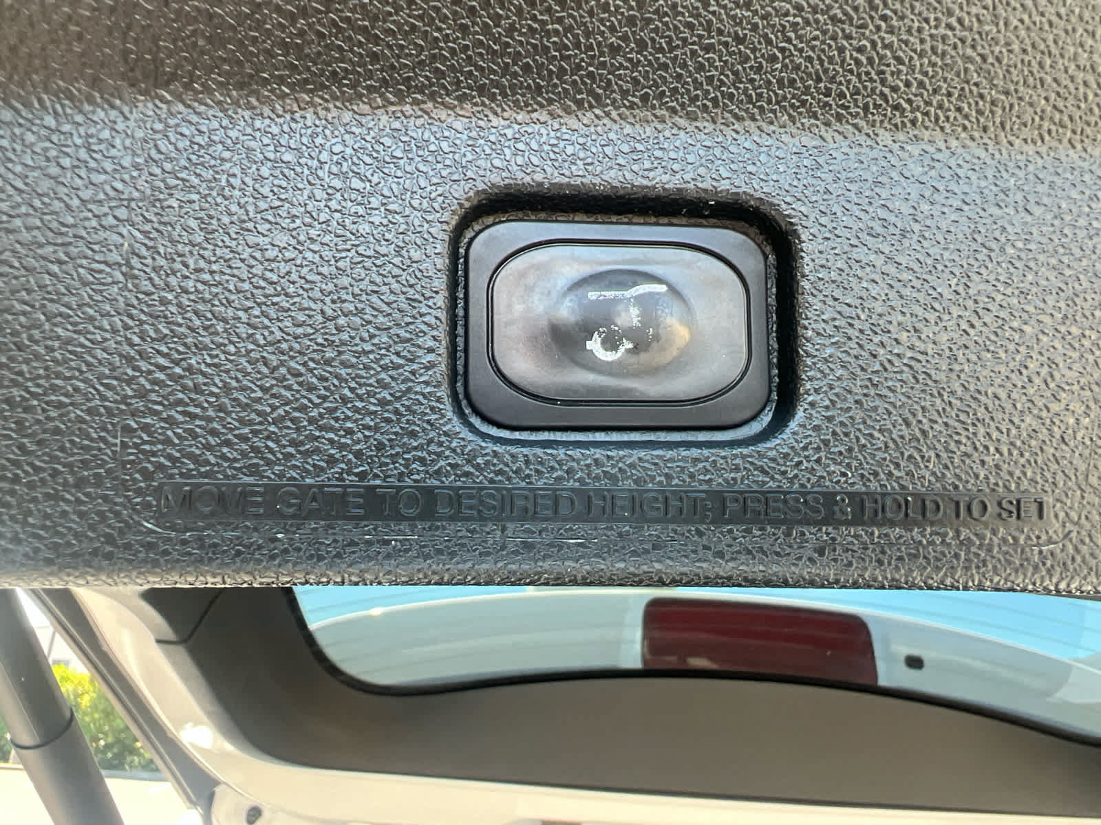 Used 2018 Ford Explorer Platinum AWD/4WD image 12