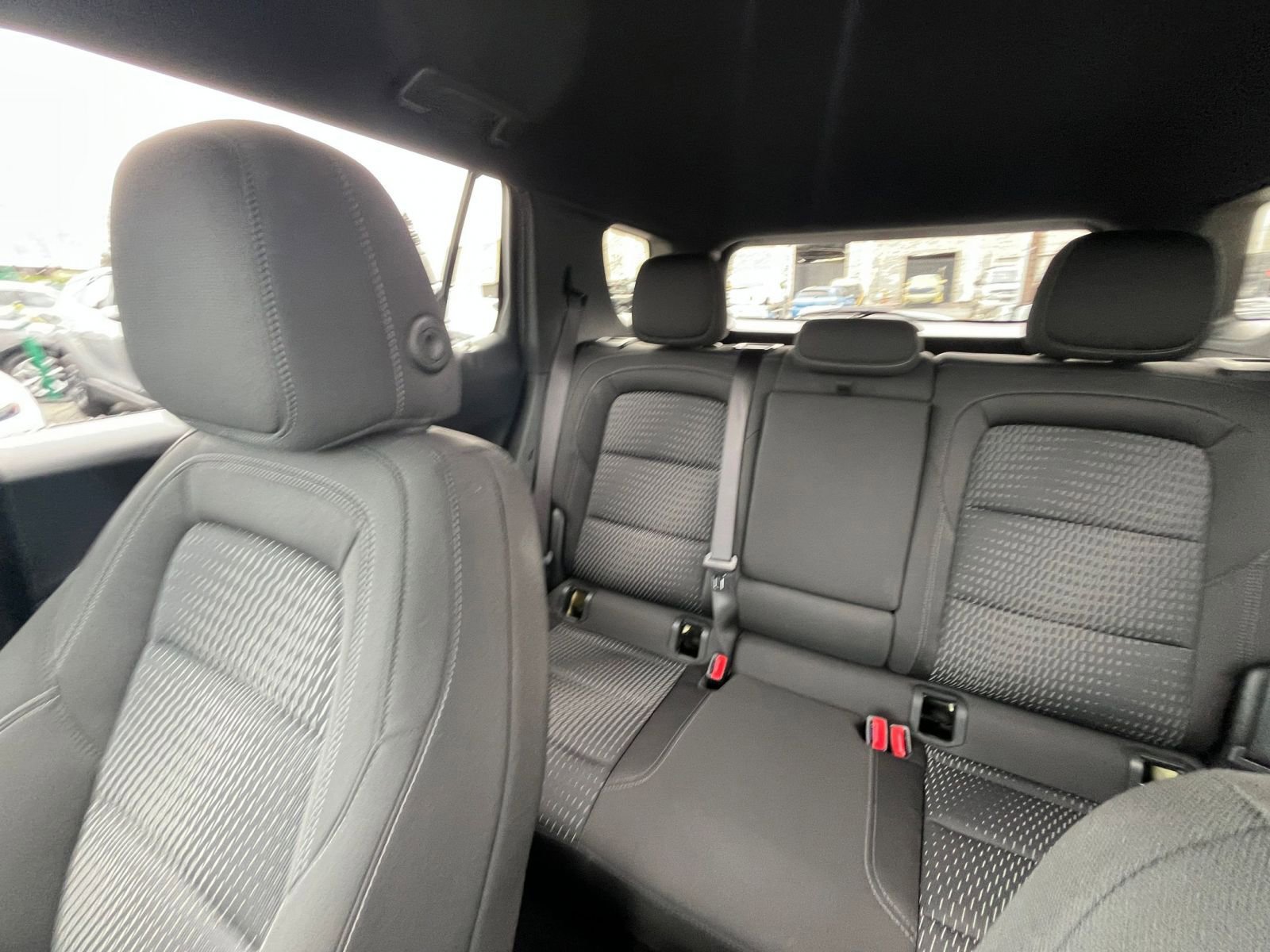 Used 2025 Chevrolet Equinox LT image 40