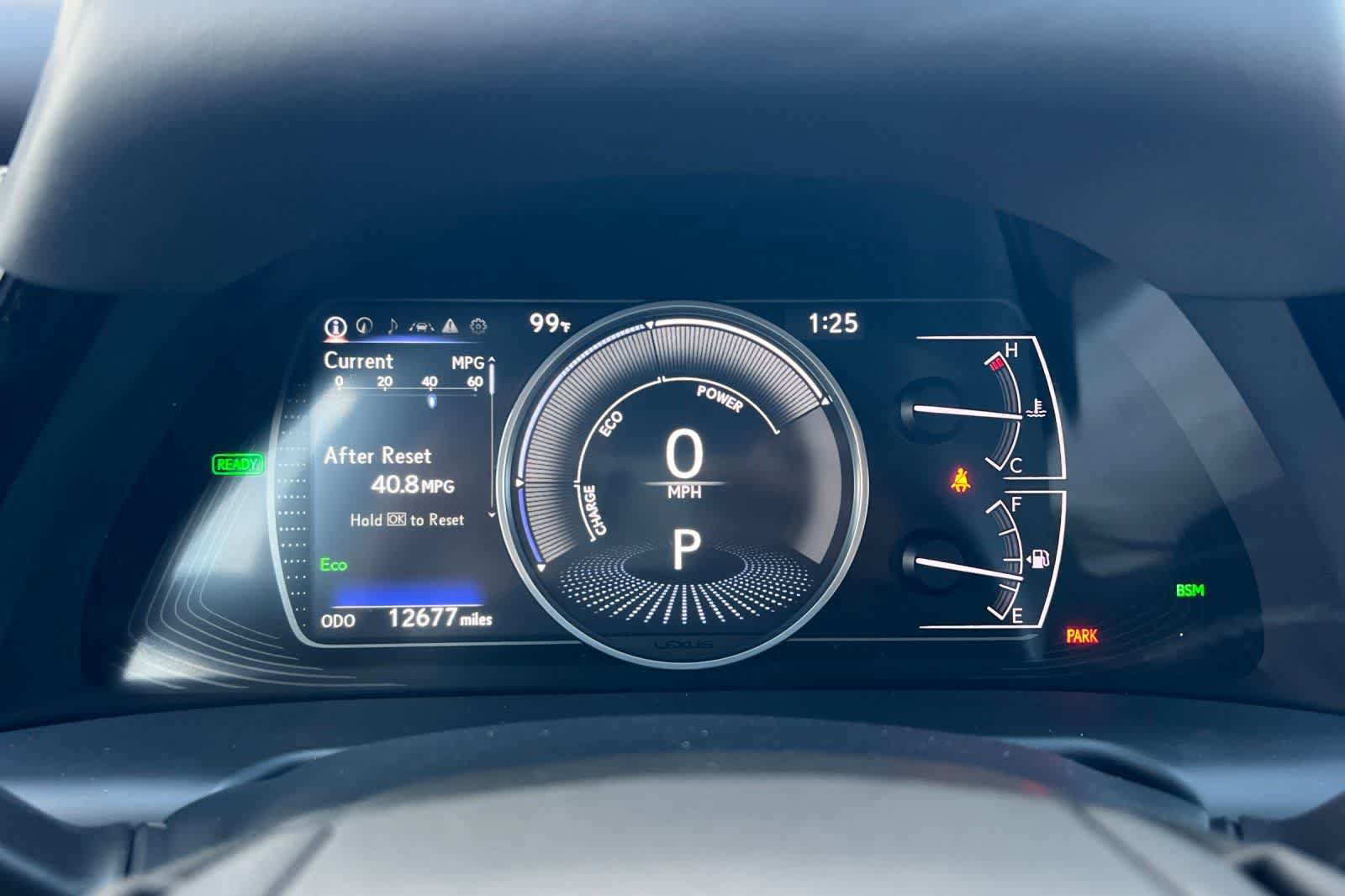 Used 2025 Lexus ES 300h w/ Premium Package FWD image 31