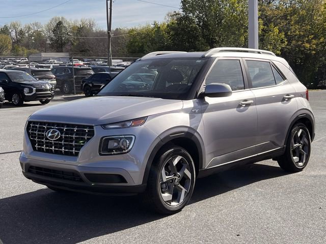 Used 2025 Hyundai Venue SEL image 7