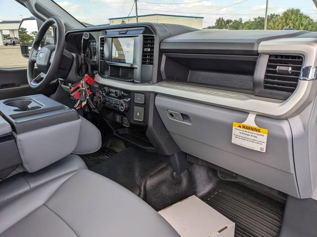 New 2026 Ford F550 4x4 Regular Cab Super Duty image 12