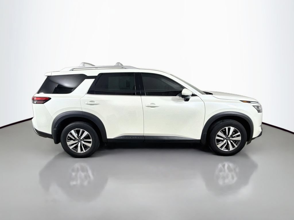 Used 2023 Nissan Pathfinder SL w/ Lighting Package (N92) AWD/4WD image 8