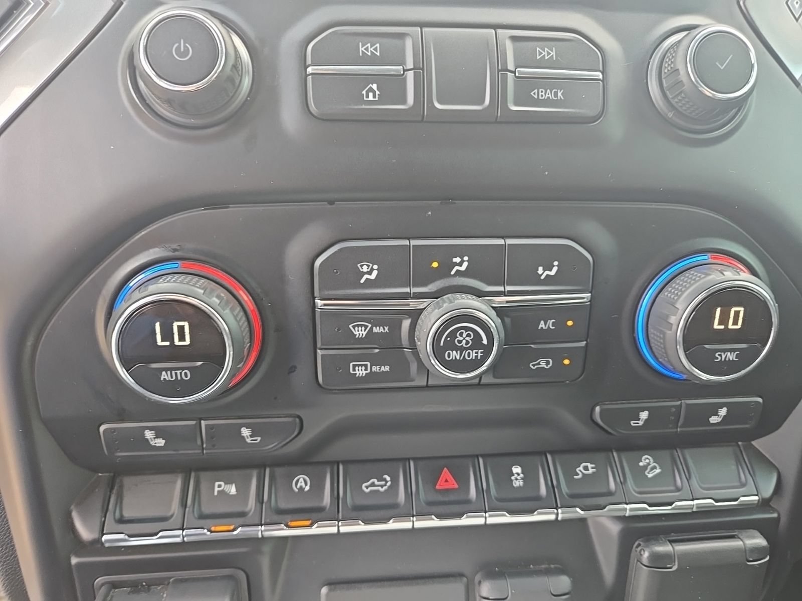 Used 2019 Chevrolet Silverado 1500 RST AWD/4WD image 15