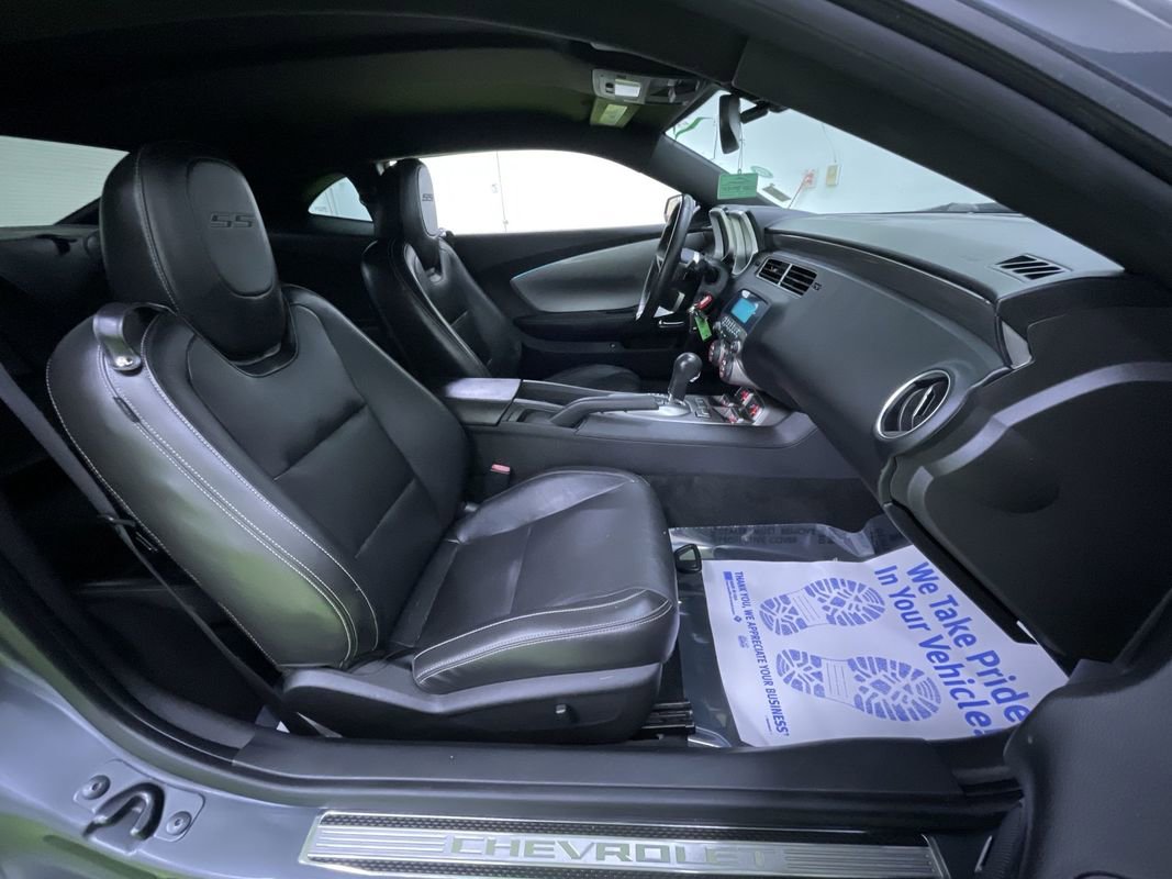 Used 2010 Chevrolet Camaro SS w/ RS Package image 27