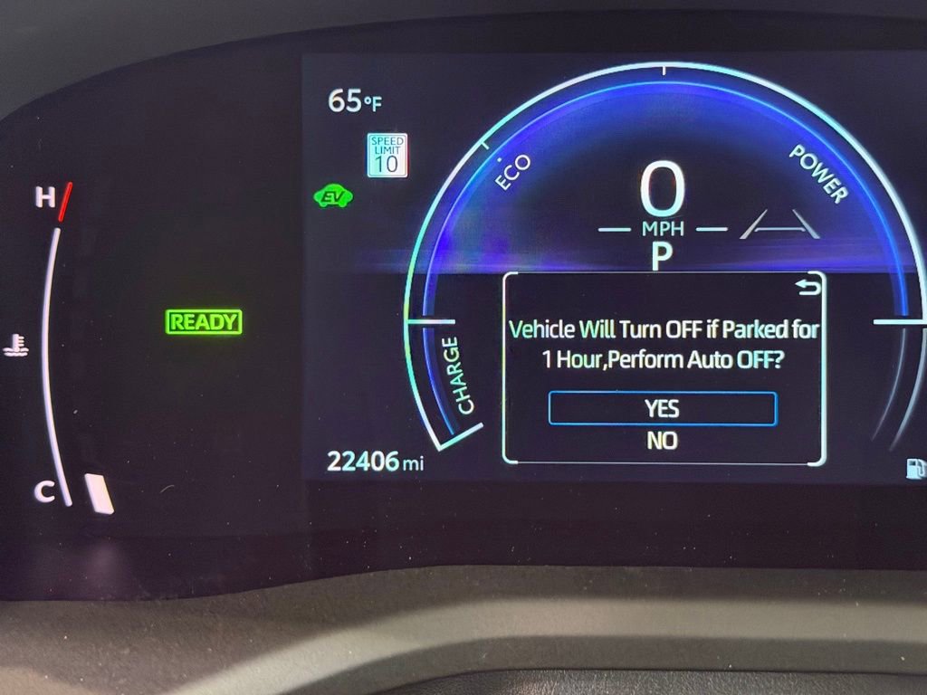 Used 2025 Toyota Camry SE w/ Convenience Package FWD image 21