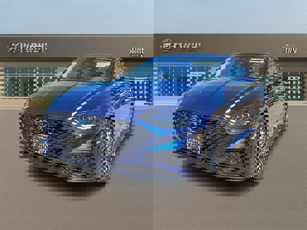 Used 2022 Hyundai Sonata Limited w/ Winter Weather Package image 1