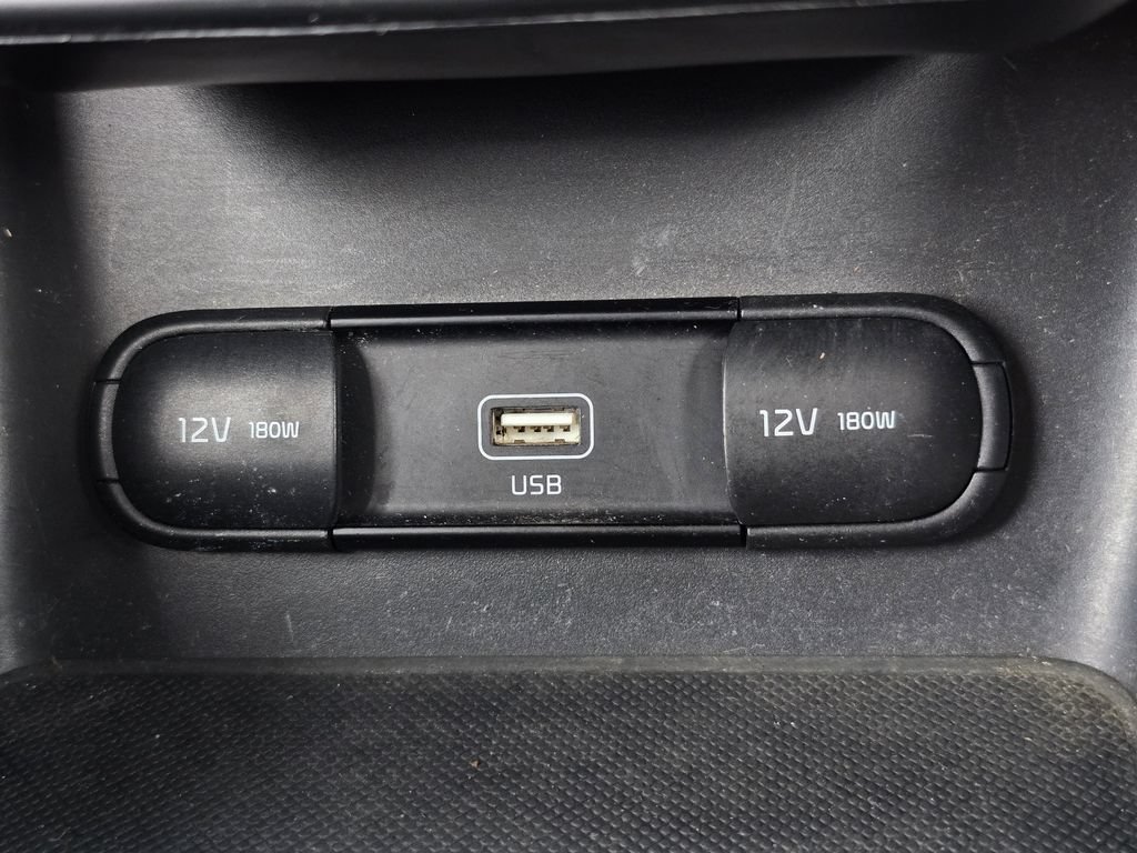 Certified 2022 Kia Sportage EX AWD/4WD image 28