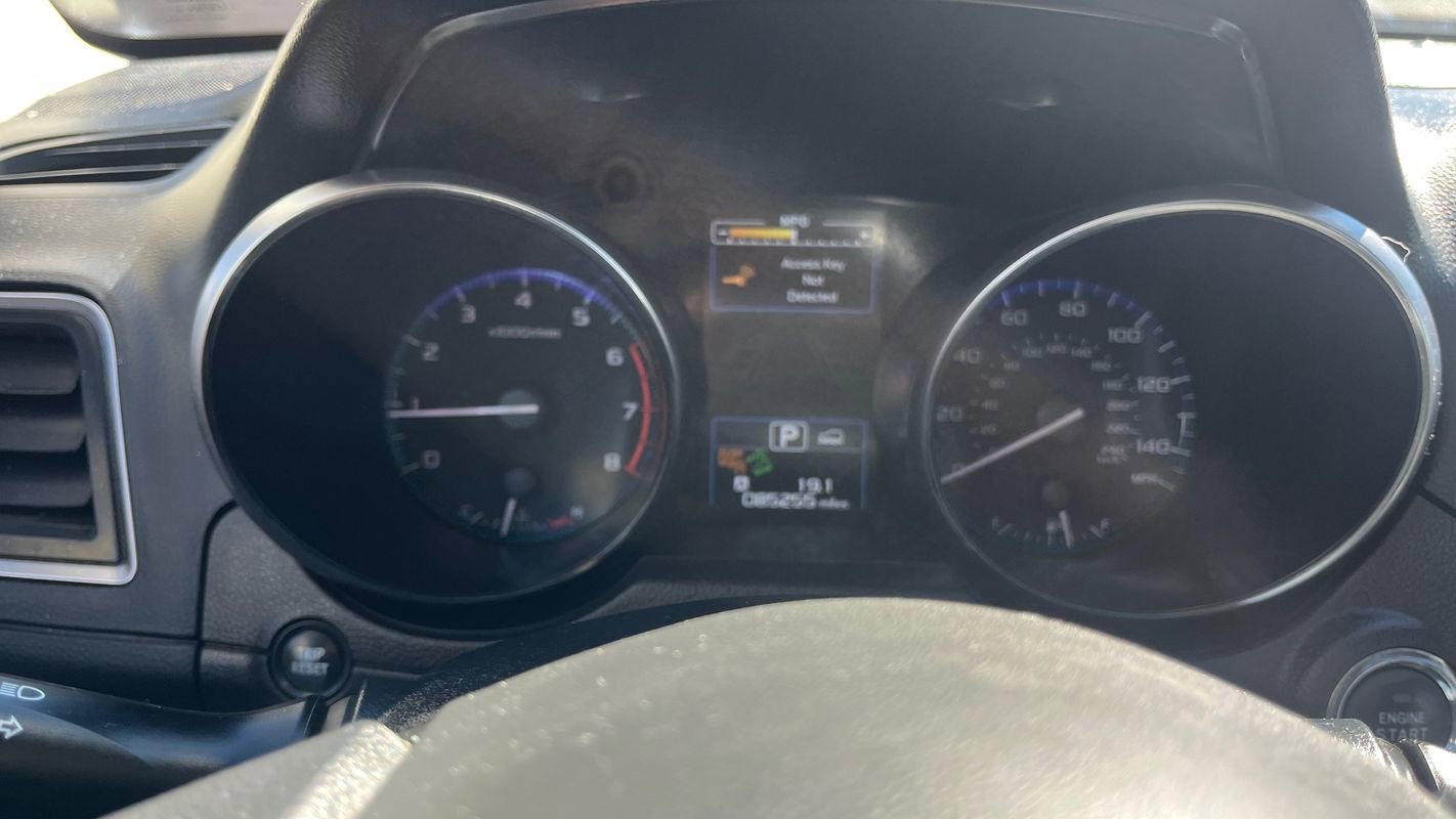 Used 2017 Subaru Outback 2.5i Limited image 14