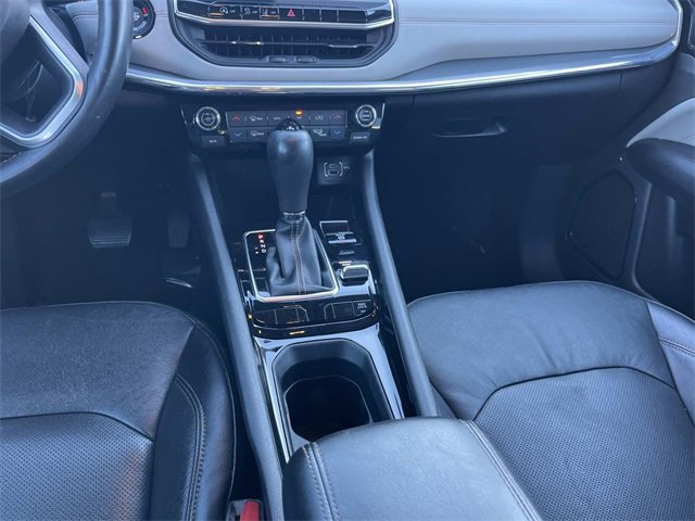 Used 2022 Jeep Compass Limited image 16