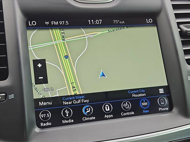 Used 2018 Chrysler 300 Touring L RWD image 13