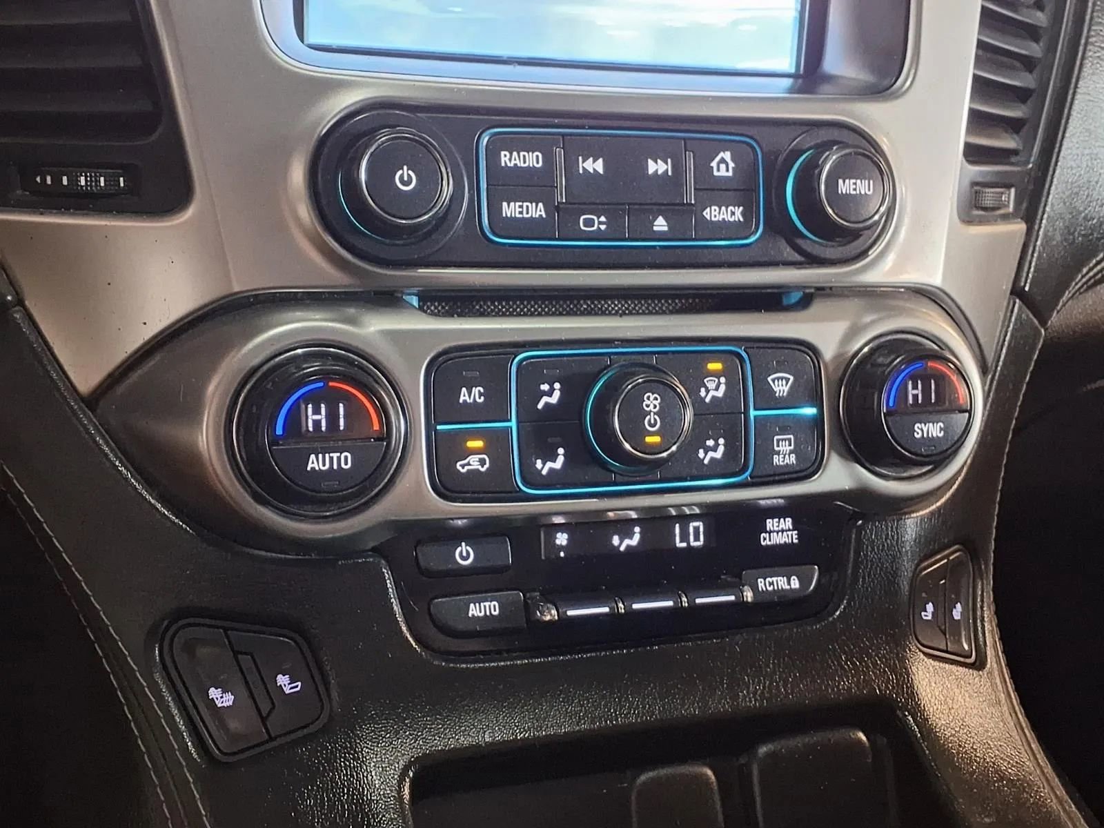 Used 2017 Chevrolet Tahoe LT image 24