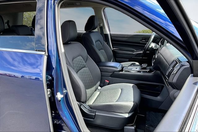 Certified 2024 Nissan Pathfinder SV FWD image 29