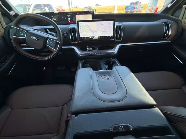 Used 2025 Ford Expedition Max King Ranch image 14