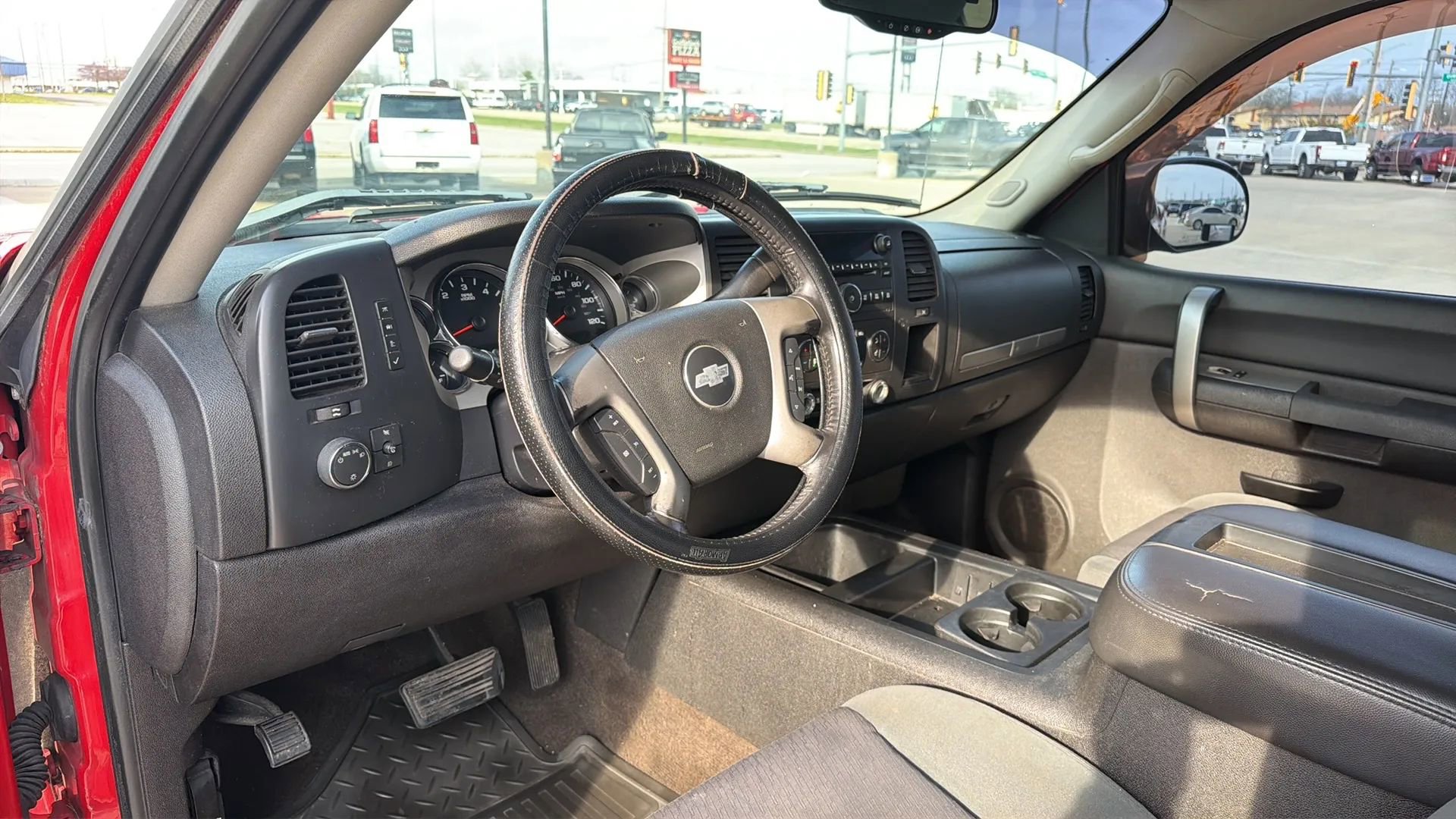 Used 2008 Chevrolet Silverado 1500 LT w/ Towing Package image 97
