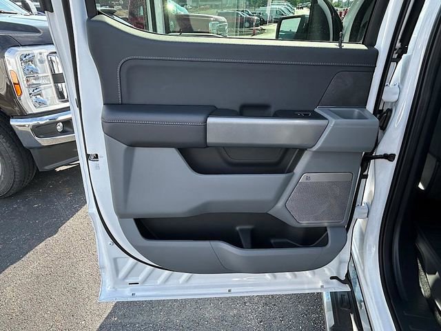 New 2025 Ford F150 XLT w/ Equipment Group 303A High image 22