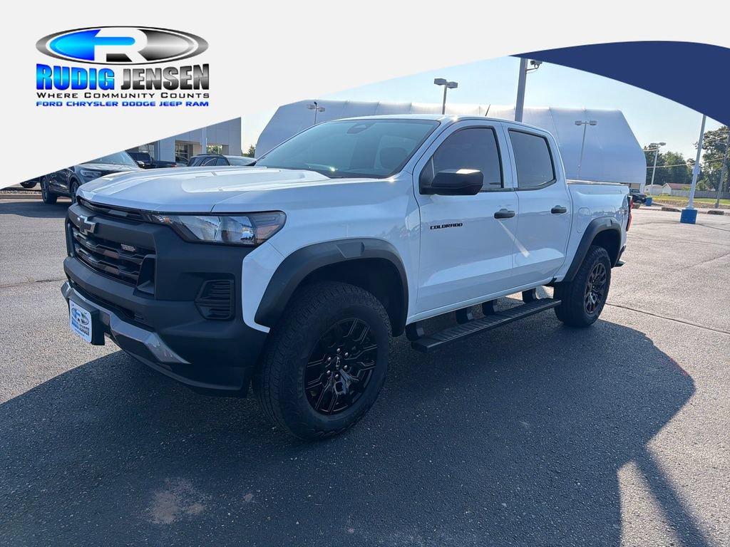 Used 2024 Chevrolet Colorado Trail Boss w/ Advanced Trailering Package
