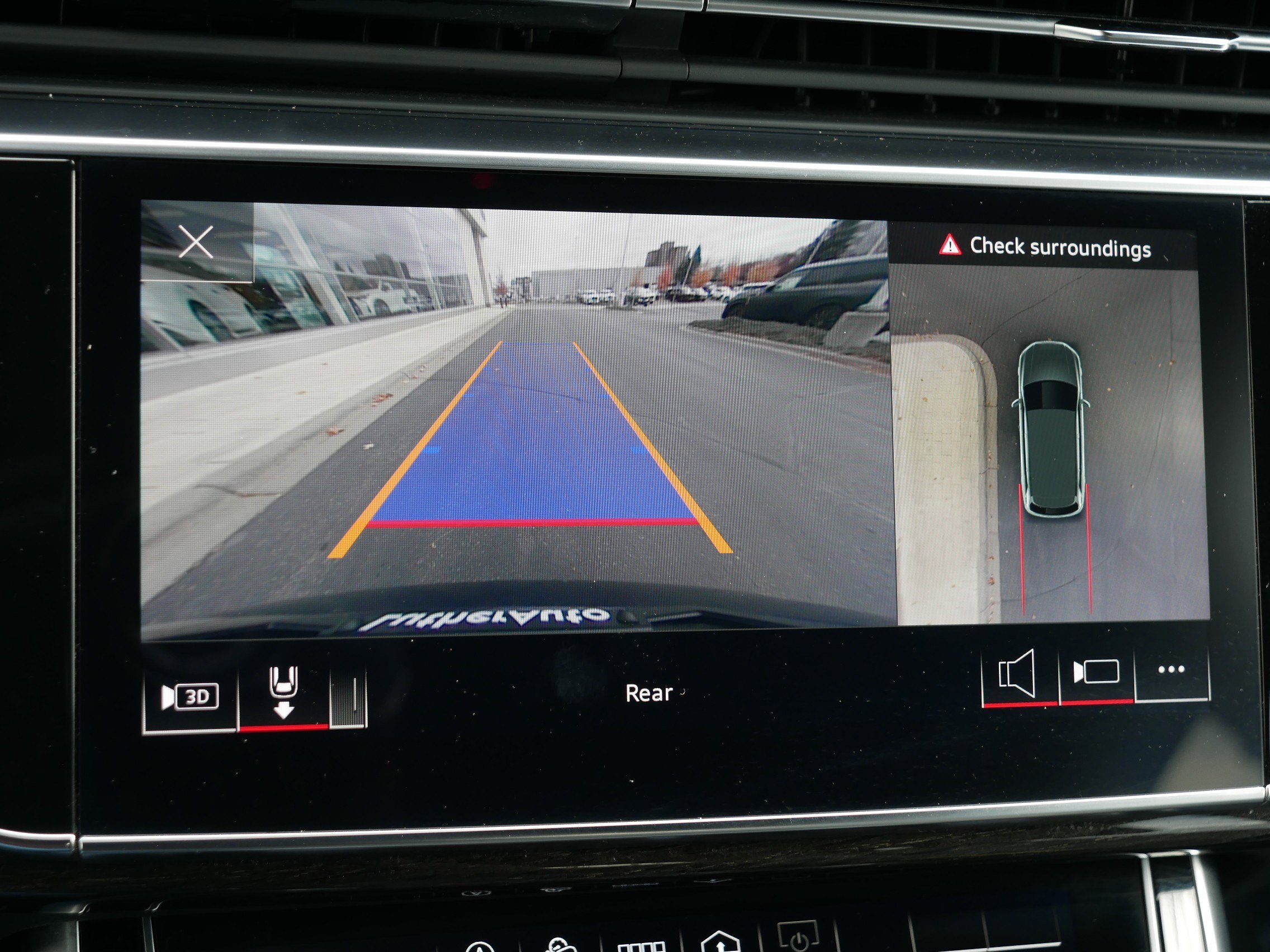 Used 2022 Audi Q7 Premium Plus w/ Premium Plus Package image 27