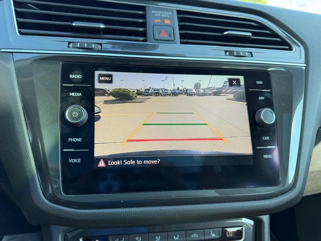 Used 2019 Volkswagen Tiguan SEL Premium AWD/4WD image 23