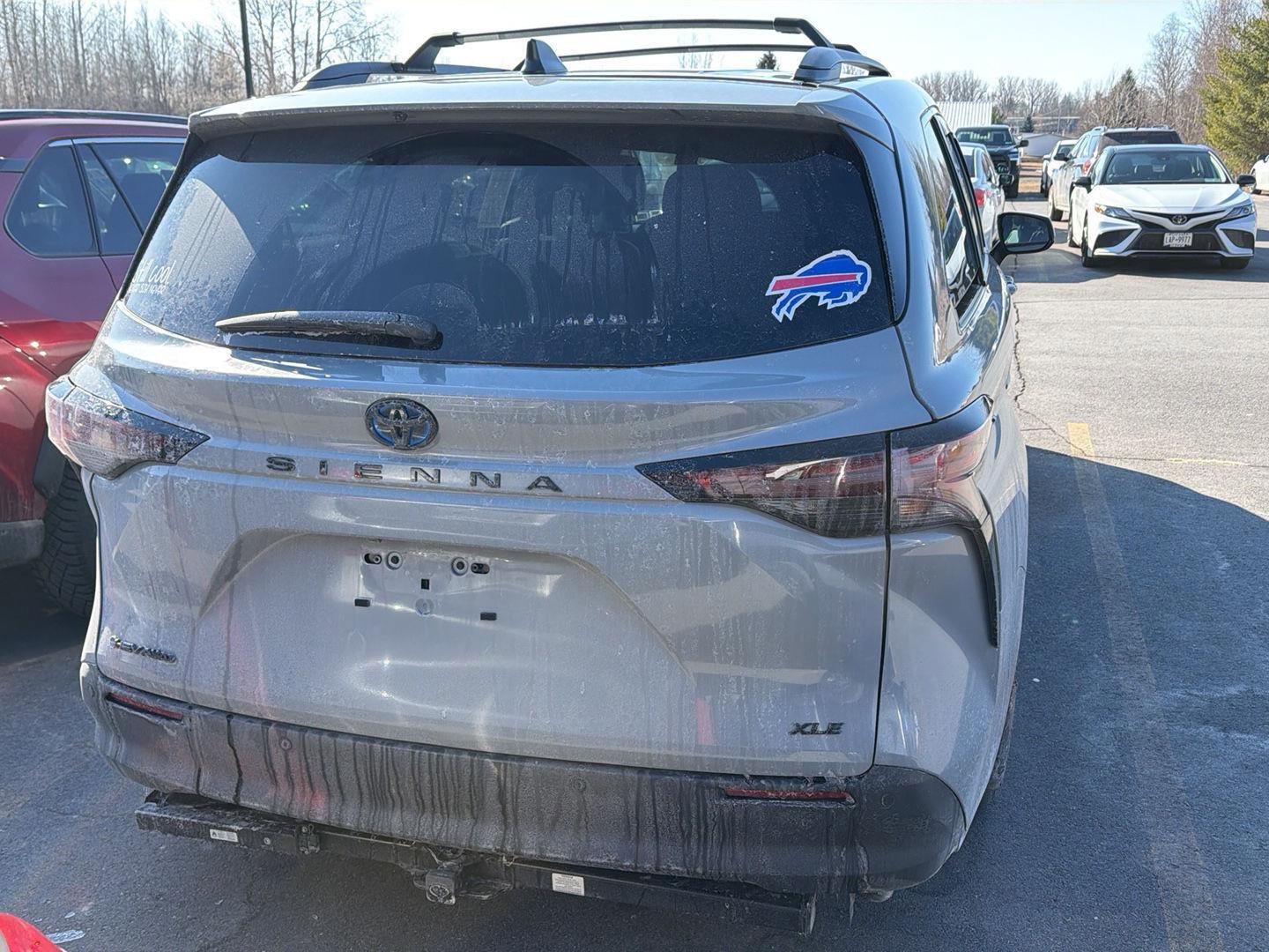 Used 2025 Toyota Sienna XLE Woodland Edition image 8