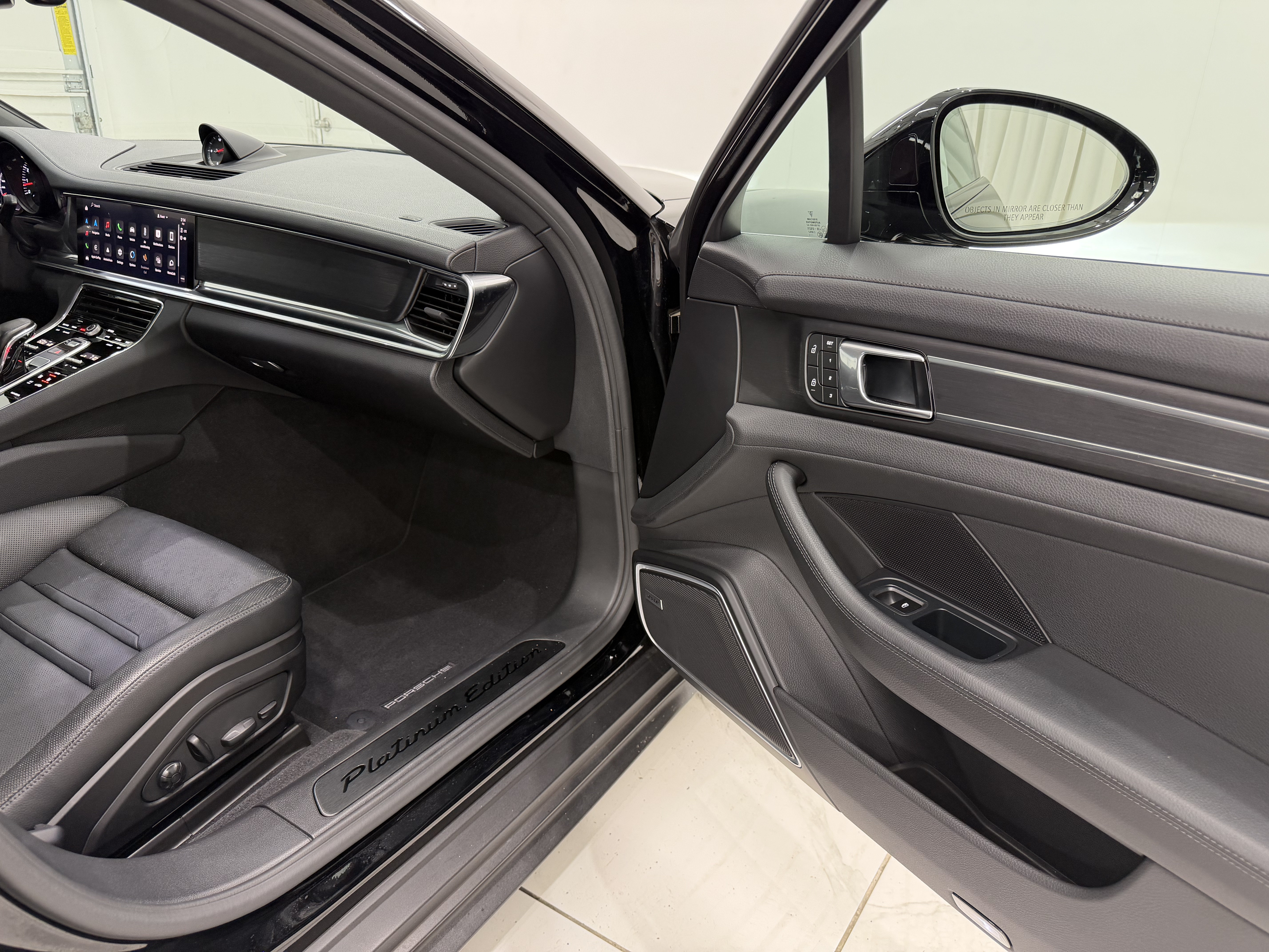 Certified 2023 Porsche Panamera 4 Platinum Edition AWD/4WD image 22