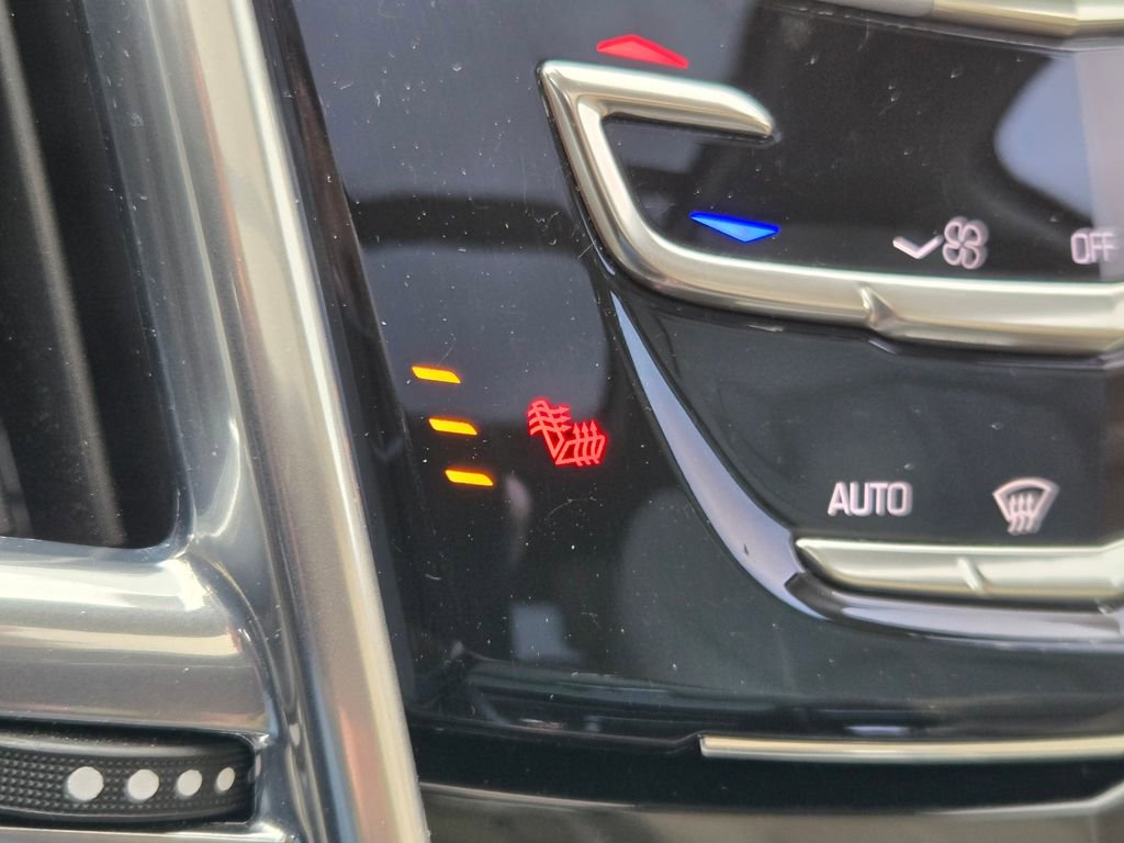 Used 2013 Cadillac SRX Luxury image 27