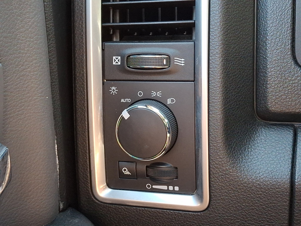 Certified 2024 RAM 1500 Classic SLT AWD/4WD image 28