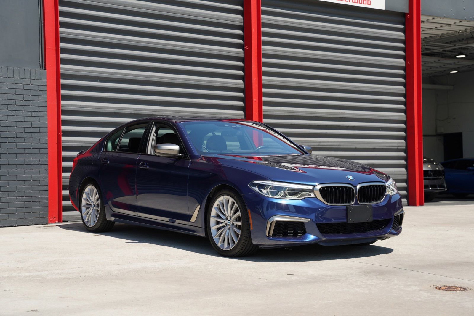 Used 2020 BMW M550i xDrive w/ Dynamic Handling Package AWD/4WD image 15