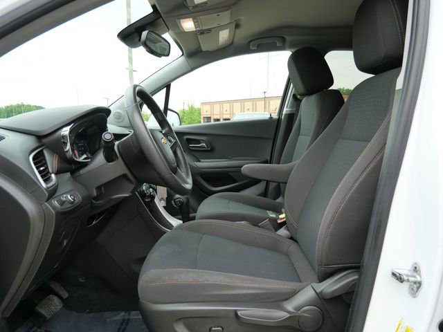 Used 2020 Chevrolet Trax LS w/ Tint and Cruise Package FWD image 11