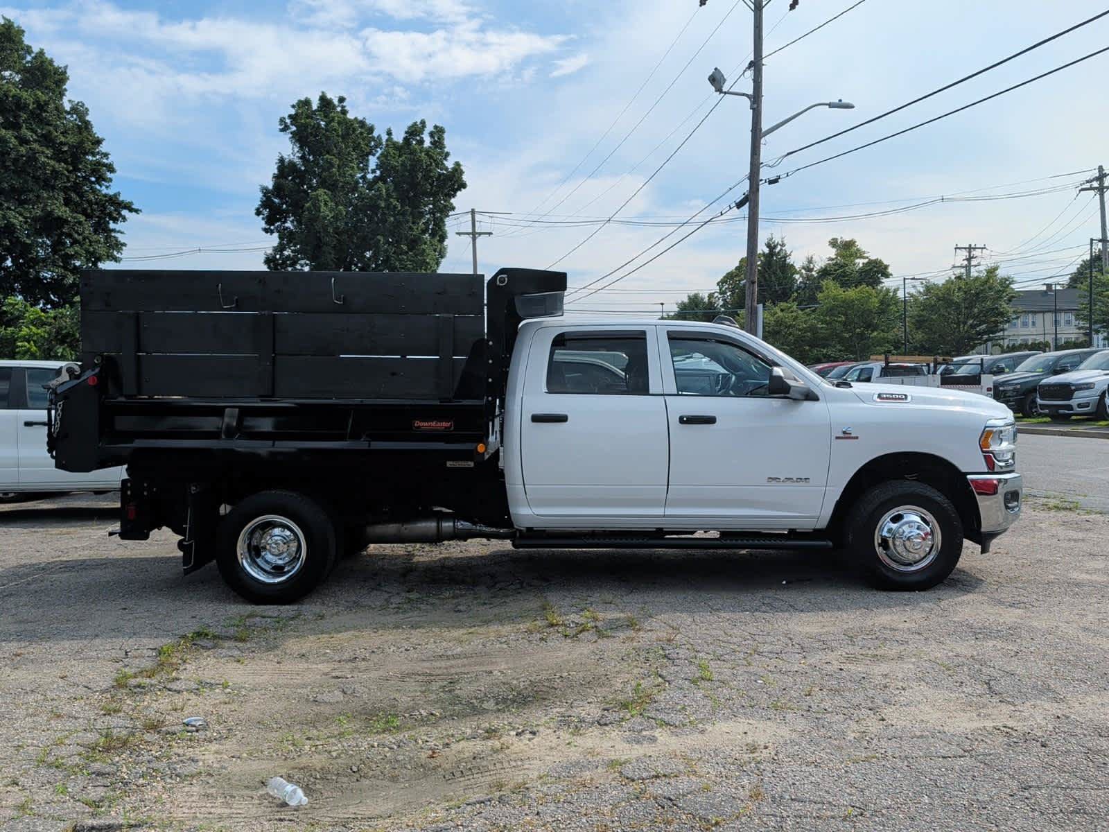 Used 2022 RAM 3500 Tradesman w/ Chrome Appearance Group AWD/4WD image 7