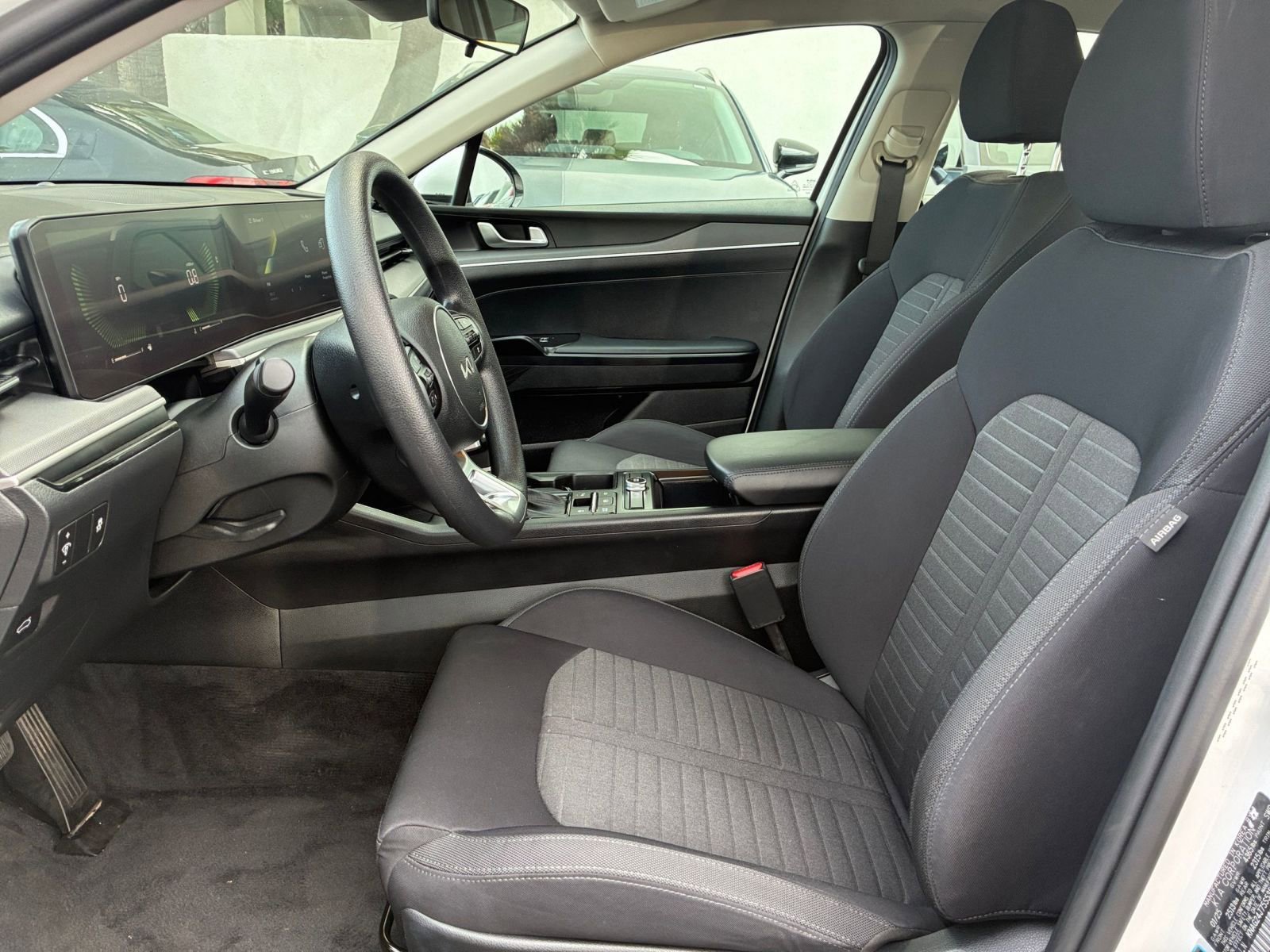 Used 2025 Kia K5 LXS image 25