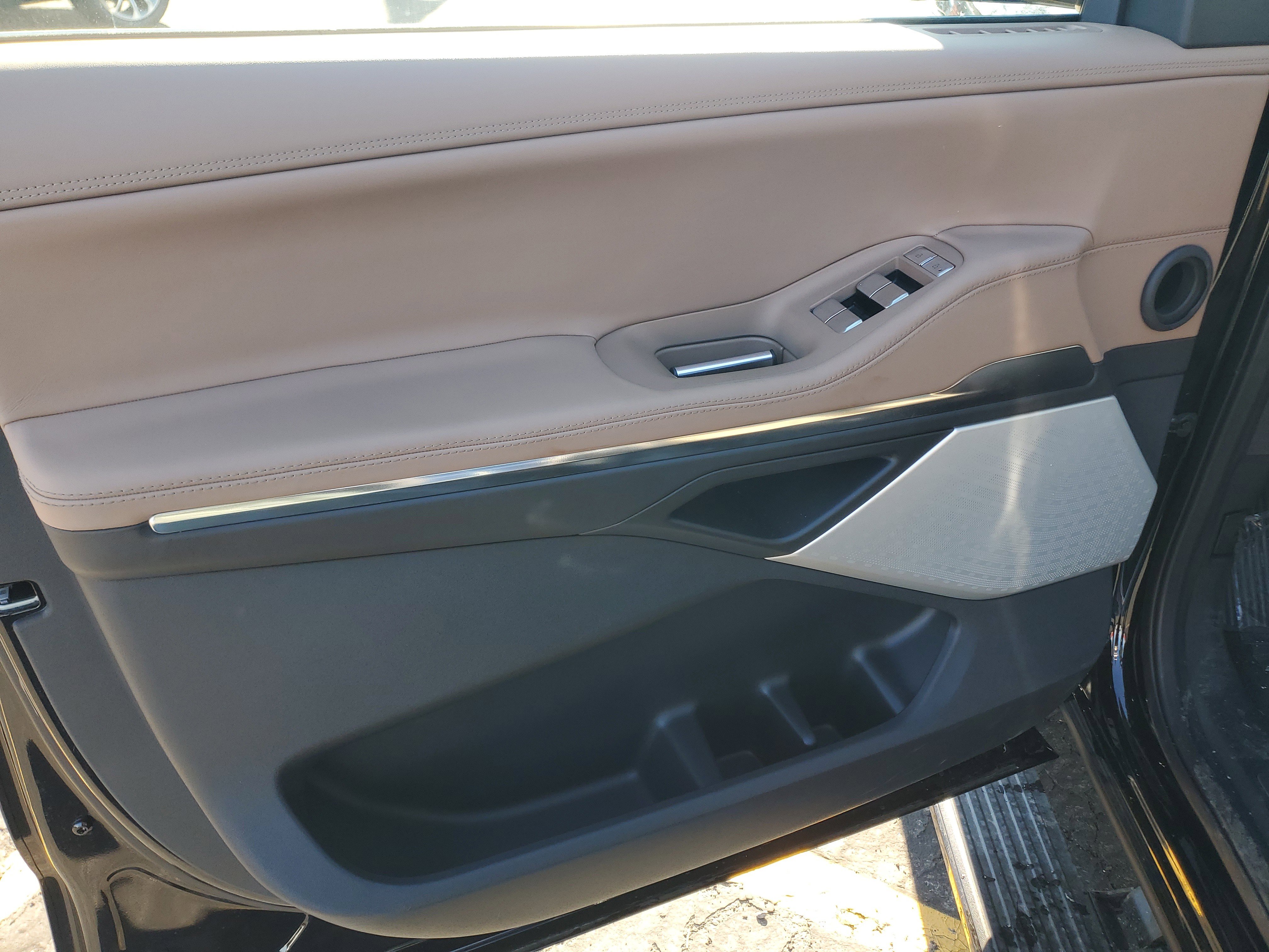 New 2026 Lincoln Navigator Reserve image 8