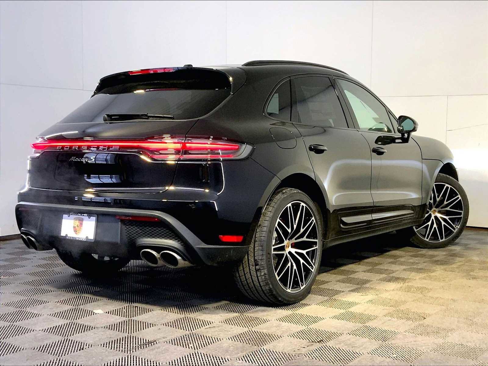 New 2026 Porsche Macan S AWD/4WD image 7