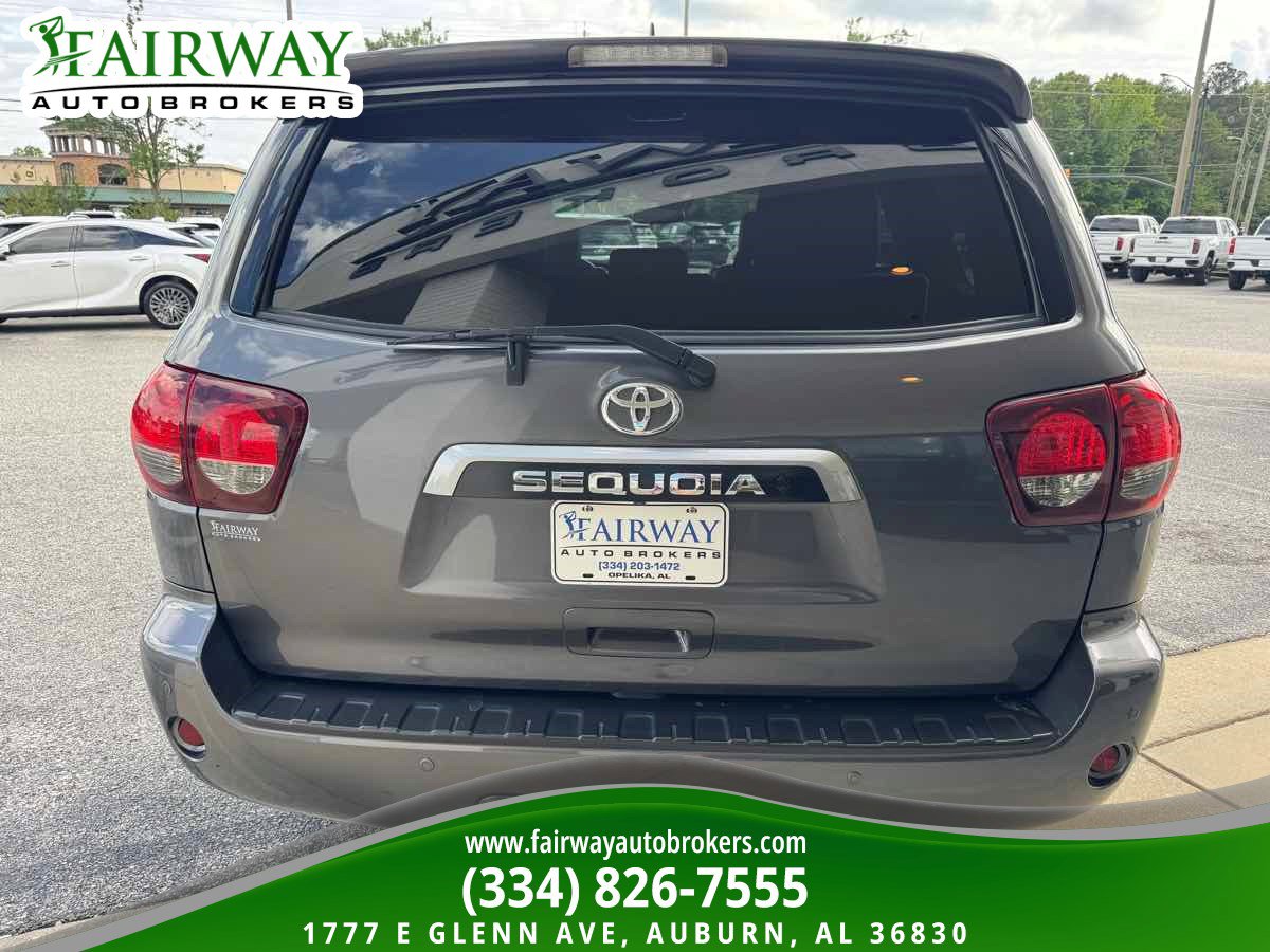Used 2021 Toyota Sequoia Platinum AWD/4WD image 7