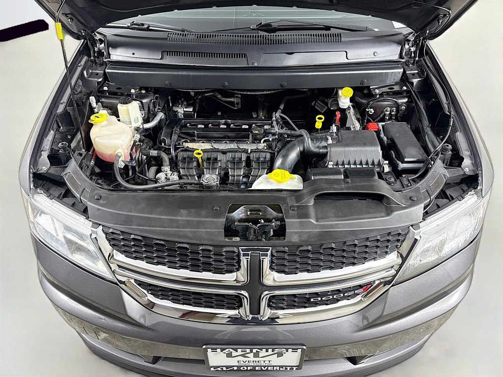 Used 2018 Dodge Journey SE w/ Mopar All Weather Group FWD image 34