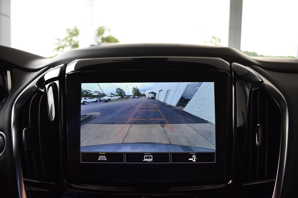 Used 2023 Chevrolet Traverse LT FWD image 19