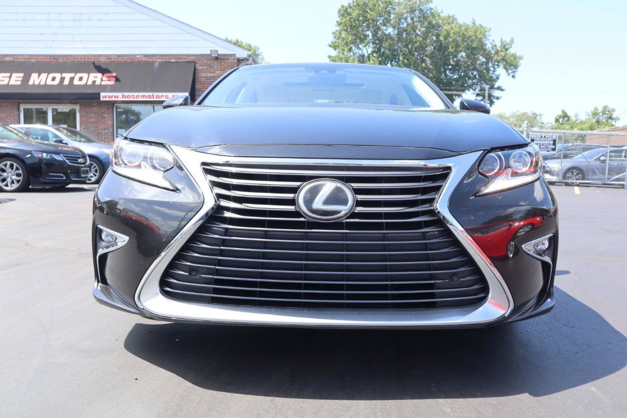 Used 2016 Lexus ES 350 w/ Ultra Luxury Package FWD image 8